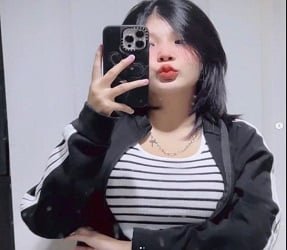 แช่อยู่กับสาวนวด
