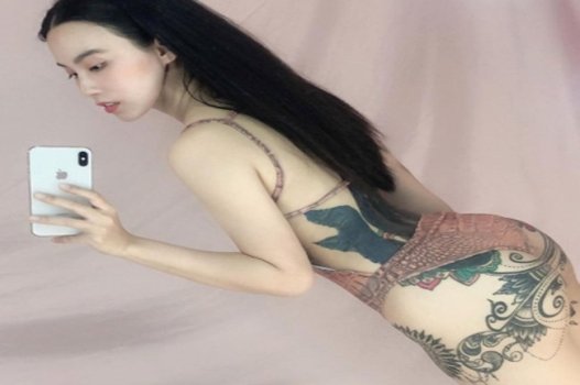 คลิปร้อนของ NGOC HA และแฟนของเธอก็รั่วไหลออกมา