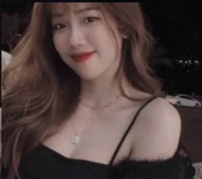 น้องสาวที่เงอะงะเชิญพี่ชายของเธอไปสำรวจความลับที่ร้อนแรง
