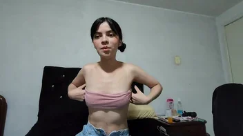 ครูโกนหีของเธอเพื่อค้นหาสิ่งใหม่ ๆ