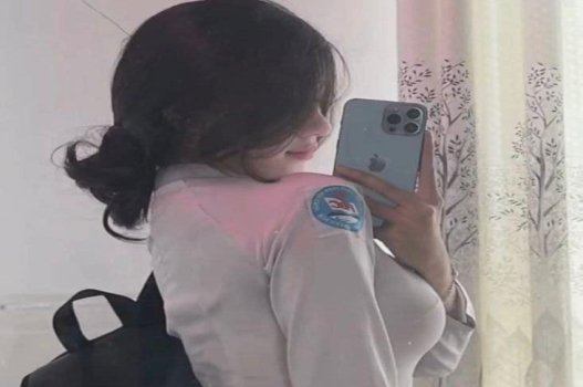 ภาพยนตร์ของ Vanna Bardot ได้เห็นเธอล่อลวงเพื่อนบ้านของเธอด้วยความรักที่หลงใหล